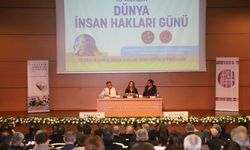 ‘Dünya İnsan Hakları Günü’ konulu panel düzenlendi