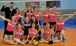 Altınyıldız Voleybol Takımı yarı finale yükseldi