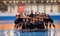 Küçük Kızlar Voleybol İl Birinciliği sona erdi