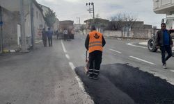 Özkonak’ta bozuk yollar onarılıyor