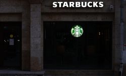 Starbucks çalışanlarını işten çıkarıyor