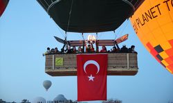 Kapadokya'da 23 Nisan kutlamaları gökyüzünde başladı