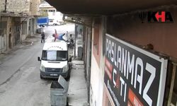 Küçük çocuk ikinci kattan çöp konteynerinin içine düştü