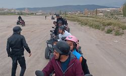 Üniversiteli gençlere Kapadokya’yı ATV ile keşfetti