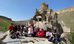 Doğaseverler 19 Mayıs’ı gezi ile kutladı