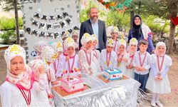 Minikler Kur’an-ı Kerim’e geçmenin sevincini yaşadı