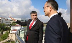 Çin'in Ankara Büyükelçisi Ciang NEVÜ'yü ziyaret etti