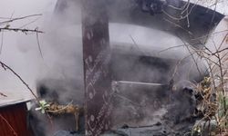 Park halinde yanan araç söndürüldü