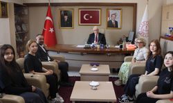 Uluslararası projeler hakkında Yazıcı’ya bilgi verdiler