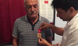 Şair ve ressam Hamiş’e şeref madalyası