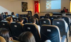 Seramik konularında yenilikçi çalışmalar ele alındı