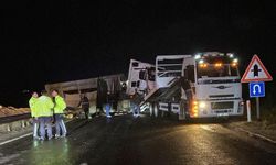 Kontrolden çıkan tır devrildi: 1 yaralı