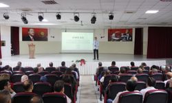 Eğitim camiası söyleşide bir araya geldi