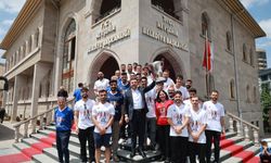Suvermez Kapadokyaspor’dan Başkan Arı’ya ziyaret