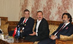 Ağıralioğlu, basın mensupları ile bir araya geldi