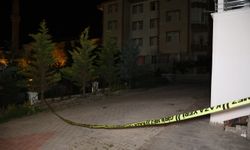 Balkondan düşen genç kız ağır yaralandı