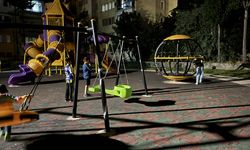 Parkta oynayan çocuğun kalbi durdu