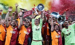 Galatasaray sezonu çifte kupa mutluluğuyla kapattı