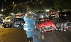 Göreme’de iki otomobil kafa kafaya çarpıştı: 2 yaralı
