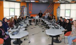 Suluboya tekniğinin temel ilkeleri anlatıldı