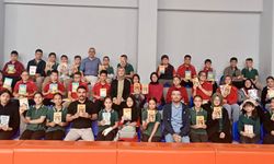 Öğrencilere kitap sevgisi aşılanıyor