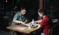 Tavla turnuvası kıyasıya mücadeleye sahne oldu