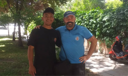Kayıp çanta Endonezyalı turiste teslim edildi