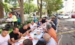 Başkan Arı, Yeni Mahalle esnafıyla bir araya geldi