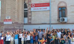 Kur’an kursu öğrencileri dondurma ile serinledi