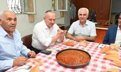Vali Fidan esnaflarla sanayi pilavı yedi