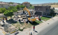 Çavuşin’de izinsiz inşa edilen otel yıkıldı
