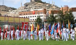 Nevşehir'de Zafer Bayramı coşkuyla kutlandı (video)