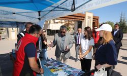 Rektör Aktekin’den Emniyet Müdürlüğü standına ziyaret