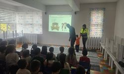 Minikler öğrenciler hem eğlendi hem öğrendi