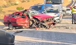 Nevşehir'de otomobil ile minibüs çarpıştı: 1 ölü, 2 yaralı