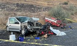 Nevşehir’de tarım aracı ile otomobil çarpıştı: 1 ölü, 4 yaralı