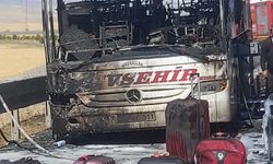 Otobüs cayır cayır yandı! Kullanılamaz hale geldi