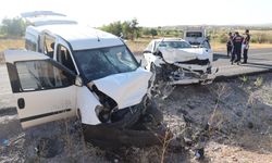 Nevşehir'de feci kaza: 4'ü çocuk 14 yaralı