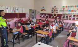 Minik öğrencilere trafik eğitimi verildi