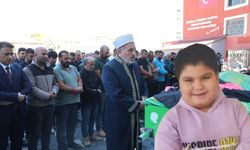 Boğazına kek kaçan küçük çocuk hayatını kaybetti