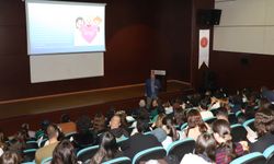 “Sevginin Anatomisi” seminerine yoğun ilgi