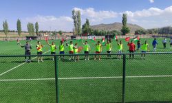 Nevşehir’de futbolcular sahaya Filistin bayraklarıyla çıktı
