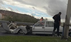 Çevre yolunda kaza: Otomobil ikiye bölündü