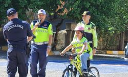 Trafik jandarmasından 10 bin öğrenciye eğitim