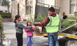 Nevşehir’de Ağaçlandırma Günü’nde fidan dağıtımı