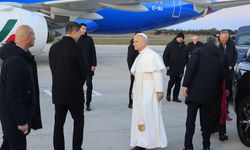 Papa 14. Leo resmi ziyaret için Türkiye’ye hareket etti