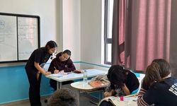 Öğrenciler deneme sınavlarına yoğun bir şekilde hazırlanıyor