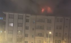 Nevşehir’de apartman çatısında yangın korkuttu