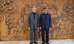 Prof. Dr. Ruşen Keleş’ten Rektör Aktekin’e ziyaret