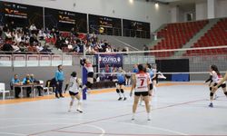 Nevşehir'de üniversiteler arası voleybol coşkusu